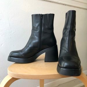 Vagabond platform Brooke booties
